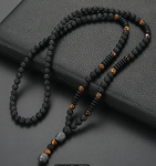 COLLIER EN PIERRES DE LAVE ET PIERRE DE TIGRE