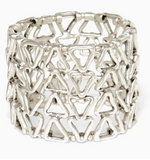 BRACELET À MAILLONS TRIANGULAIRES EN ÉTAIN PLAQUÉ ARGENT FAIT MAIN