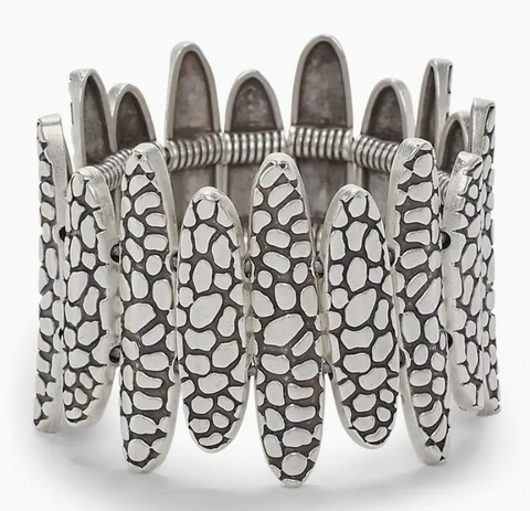 BRACELET ÉCAILLES ARTISANAL EN ÉTAIN