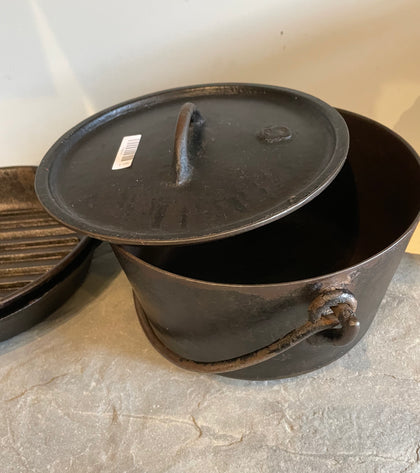 MARMITE AVEC COUVERCLE EN FONTE POUR LA CUISINE